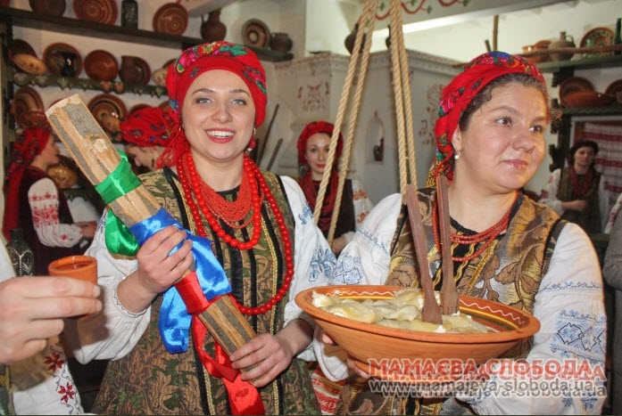 Масляна в Україні чи Масниця, млинці чи вареники - історія та традиції святкування