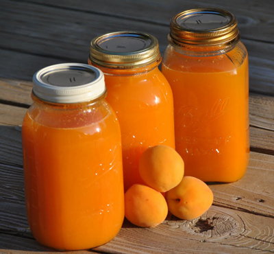 Абрикосовий сік з м’якоттю – рецепт смачної домашньої заготовки соку з абрикос на зиму.