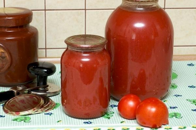 Як зробити томатний сік на зиму в домашніх умовах або смачний сік з помідорів з м’якотою.