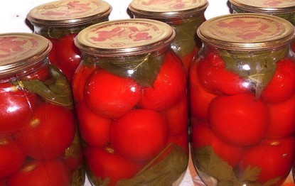 Десертні помідори – простий і смачний рецепт як маринувати помідори в яблучному соці на зиму.