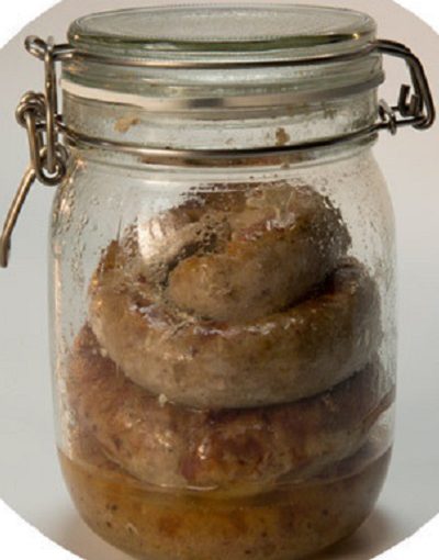 Консервована домашня ковбаса в банці – оригінальний спосіб як зберігати домашню ковбасу.