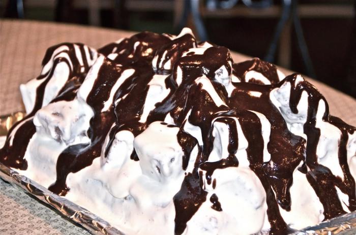 Смачний торт Ванька кучерявий на кефірі – як приготувати домашній торт зі сметанним кремом