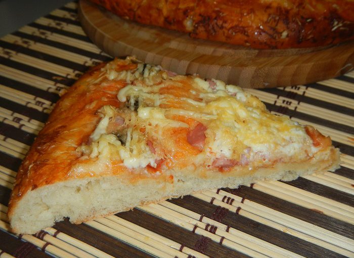 Домашня піца в духовці – покроковий рецепт (з фото) смачної піци на дріжджовому тісті