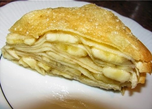 Млинцевий пиріг з яблуками або млинцева шарлотка – простий рецепт з тонких млинців на молоці