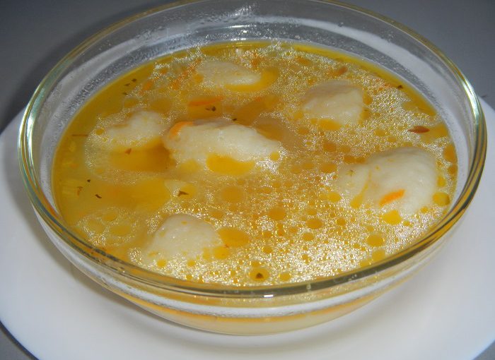 Суп з галушками і куркою – як зробити галушки для супу