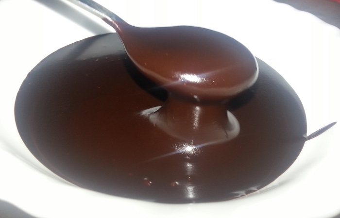 Краща шоколадна глазур на сметані – рецепт як зробити глазур з какао, сметани і вершкового масла