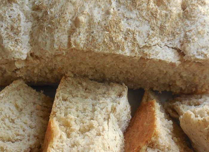 Смачний і корисний пшеничний хліб з висівками грубого помелу