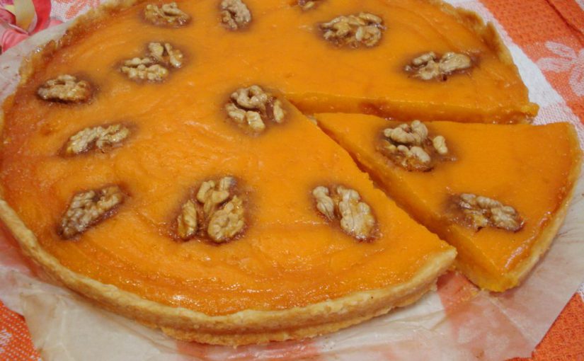 Гарбузовий пиріг з горіхами і медом – смачний осінній десерт