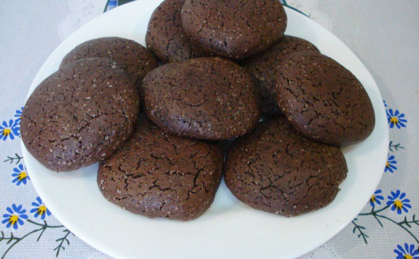 Шоколадне печиво з какао в духовці за 15 хвилин – тріснуте чи то мармурове печиво