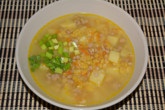 Швидкий гороховий суп в мультиварці – з м’ясним фаршем