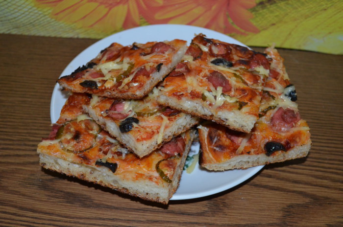 Швидкий і смачний відкритий піца-пиріг