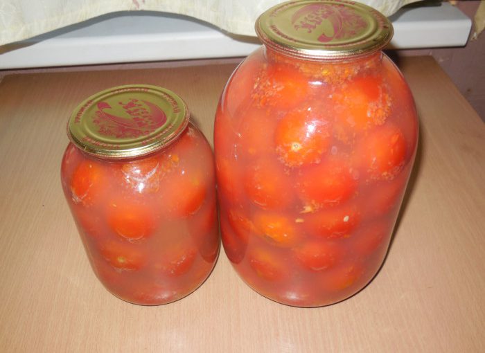 Гостро-солодкі мариновані помідори без стерилізації