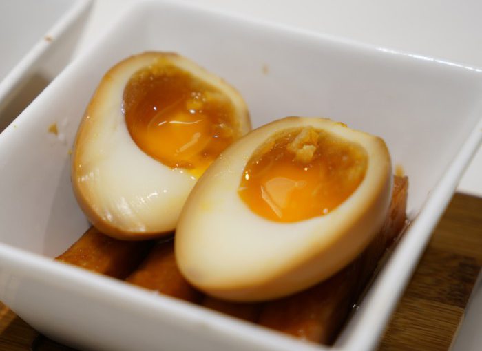 Малосольні яйця – пікантна альтернатива «столітнім яйцях»