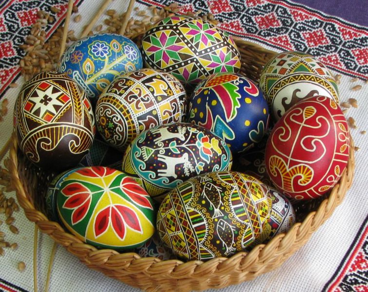 Чому на Великдень фарбують яйця - історія пасхального яйця