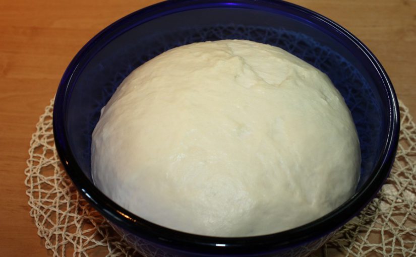 Солодке здобне дріжджове тісто для пасок та булочок – англійський рецепт