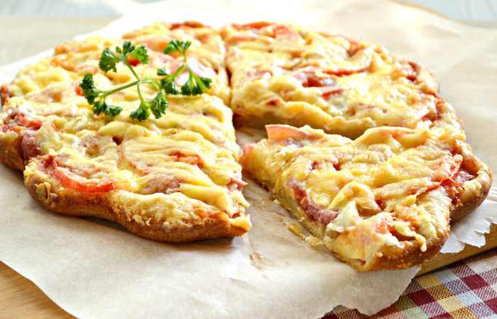 Бездріжджова піца на кефірі в духовці – швидка і смачна