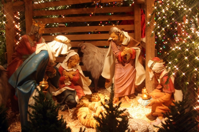 Оригінальна вітальна картинка на Різдво Христове - різдвяний вертеп