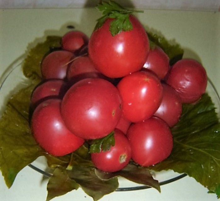 Консервовані газовані помідори