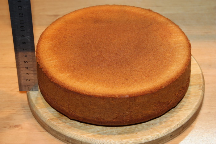 Карамельный бисквит в мультиварке рецепт с фото