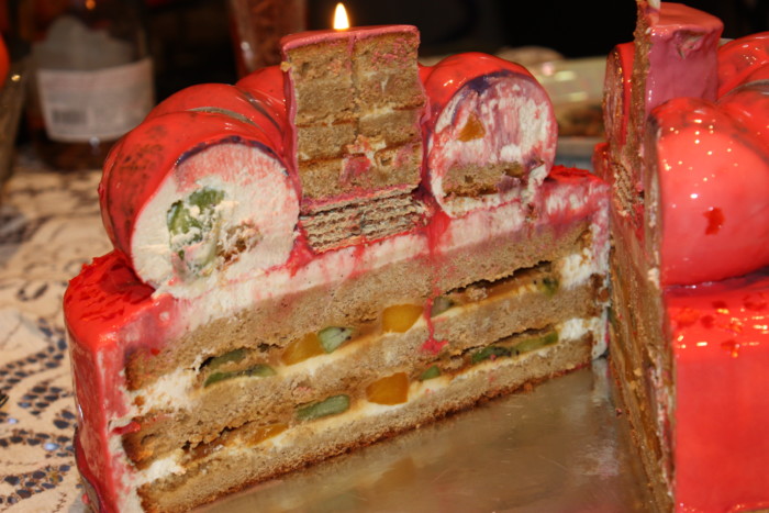 новорічний торт з солоною карамеллю