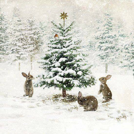 Вітальна картинка з Новим роком - ялинка, зайчики, звірі, зимова природа