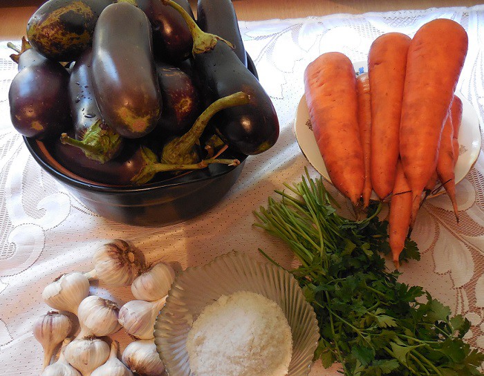 Баклажани з морквою та часником