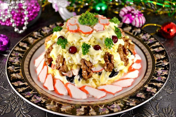 Салати на Новий рік 2021 – кращі цікаві та смачні рецепти новорічних салатів