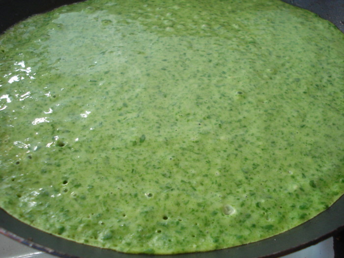 Зелені млинці зі шпинатом