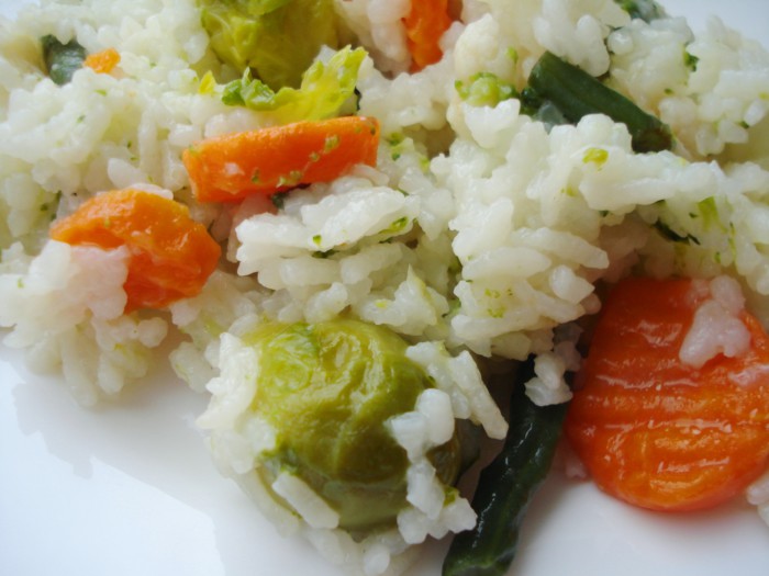 Рис з овочами в мультиварці
