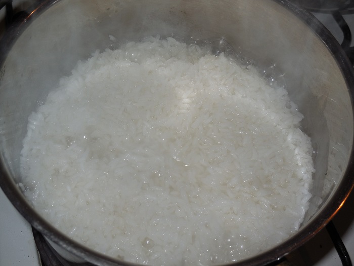 Смачний розсипчастий рис на гарнір