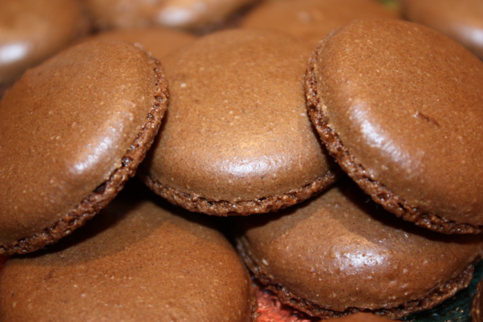 Шоколадне печиво макаронів