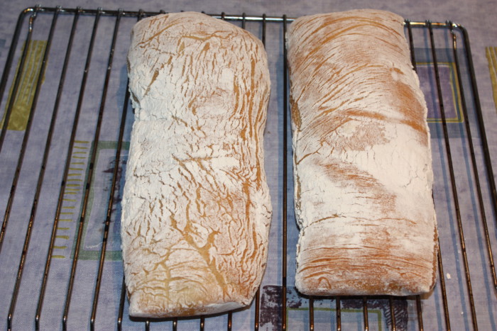 Італійський хліб Чіабатта в духовці
