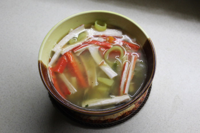 Крабовий суп з овочами – смачний пісний суп швидкого приготування