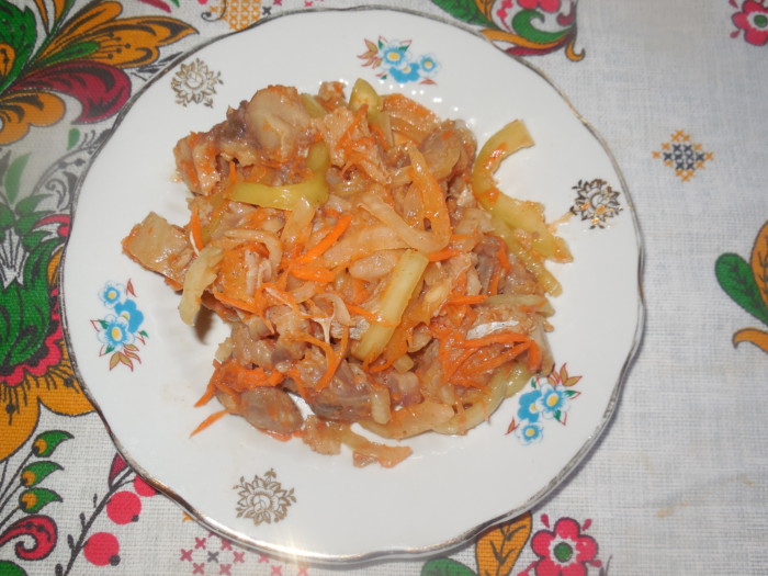 Корейська салат Хе з риби з морквою і овочами